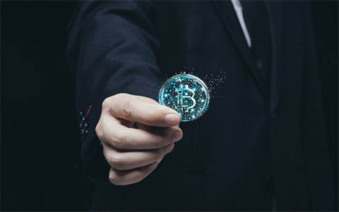 日产汽车跌幅扩大至3%，股价创4年新低