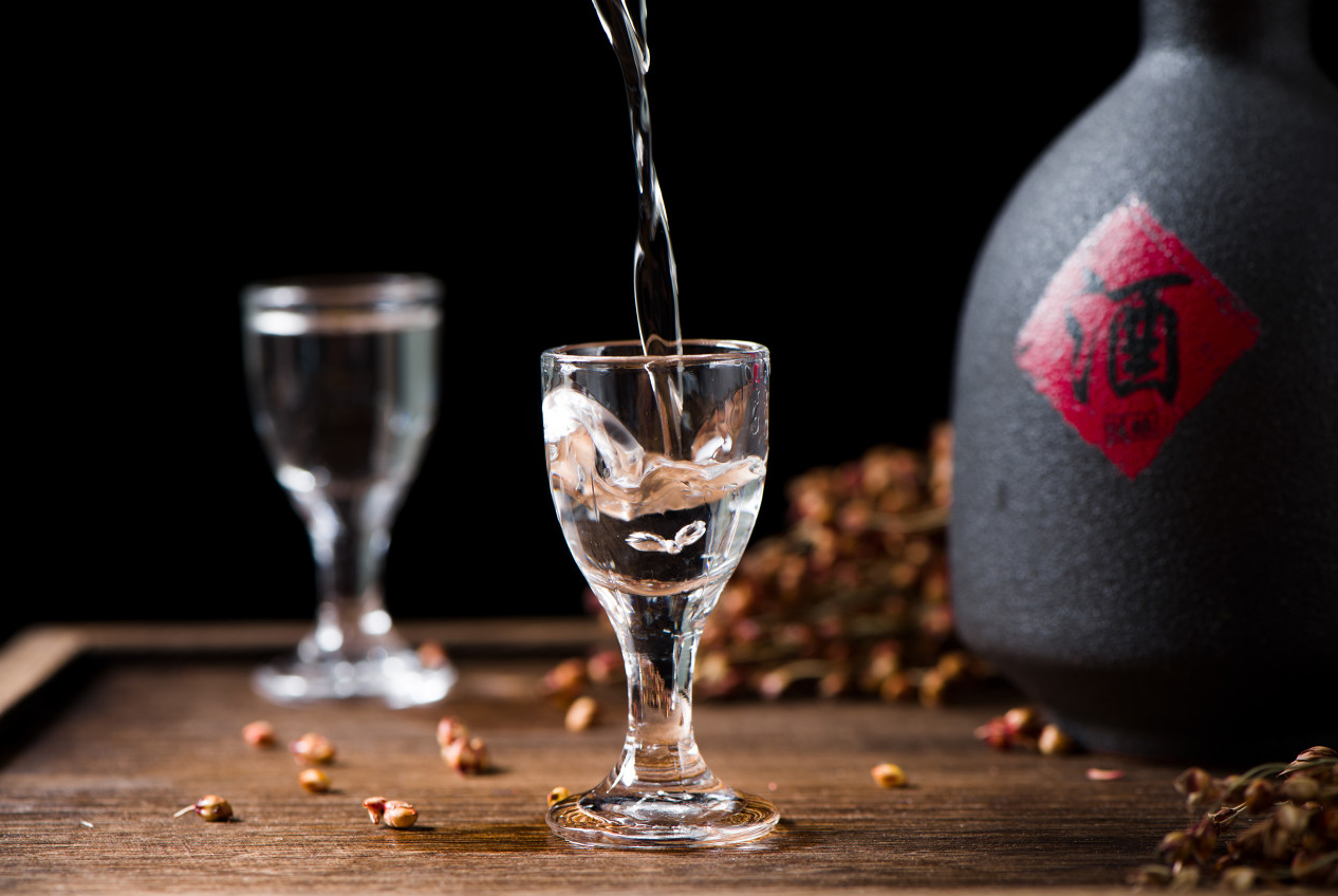 从破产边缘到糖酒会C位 宋河酒业如何借势锅圈实业上演“白酒涅槃”？